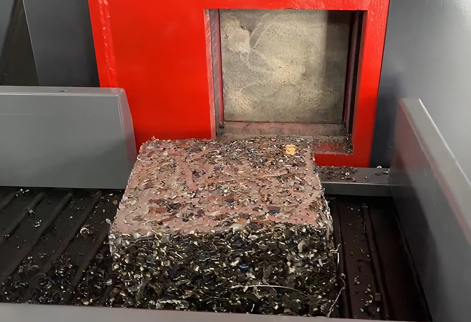 AMB-L2520-250 Door Cover Type Metal Baler Empacadora de metal tipo cubierta de puerta AMB-L2520-250